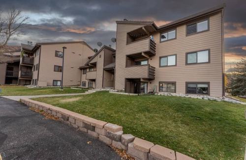 Avon Apartment | New | Prime Location | Skier`s Paradise