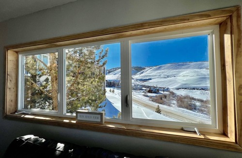 Silvercreek Condo | ❤️ NEW PRIVATE 8 Person *Ski-IN/SKI-OUT *HOTTUB* 🏞❤️