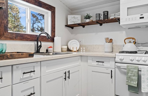 Sugarloaf Apartment | New+private Cozy+Tiny Home