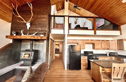 Antonito Cabin | NEW Private Fishing Escape at beautiful new build Cabin. 150 acres!