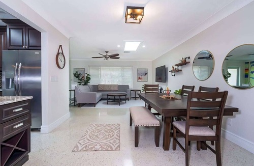 Wilton Manors House | NEW* Private Wilton Manors Oasis w/Games Room