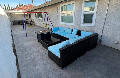 Victorville House | New remodel Modern Entertainment house