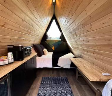 Orderville House | NEW! Unique Modern Glamping Chalet #3