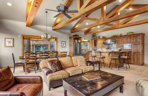 Fairway Meadows House | NEW w/Discount! - Eagles Nest Chalet - Prv Hot Tub, Pet Friendly, Sauna, Views, & Elevator