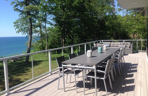 Riverside House | Newer Beachfront Contemporary, Unparalleled Views