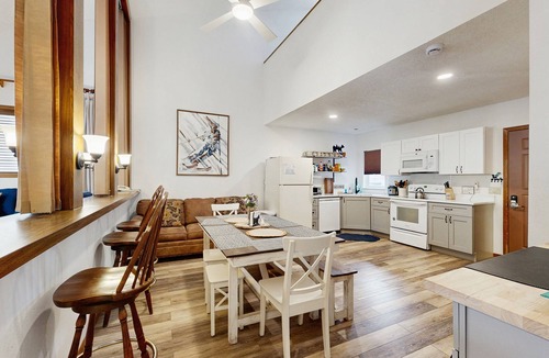 Silvercreek Condo | Newly remodeled mountain condo + loft w/hot tub & near ski resort