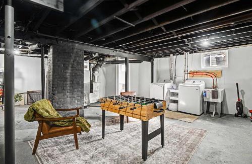 Cleveland House | Newly Renovated and Designed Near Downtown