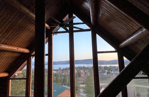 Grand Lake Cabin | Newly renovated home with gorgeous lake views