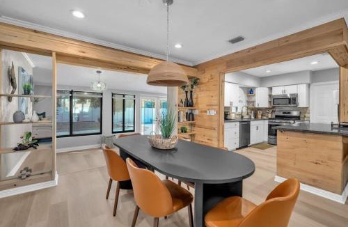 Beachway Estates House | Newly Renovated - Sunny Family Haven in Pompano