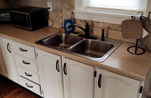 Niles House | Niles Spacious 2-Story Family & Work Haven