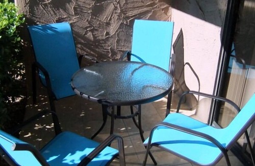 Baristo Condo | No Stairs! 2BR/2BA Reno Designer Furnished Washer/Dryer, Walk DNT, Wi-Fi, Phone