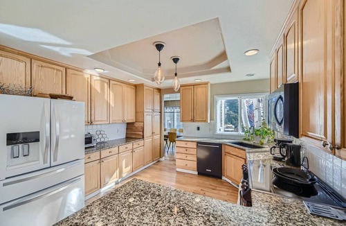 Dakota Ridge - Northbriar House | North Boulder 5BR/4BA retreat for 10: yard, AC, BBQ, Wi‑Fi, pet-friendly