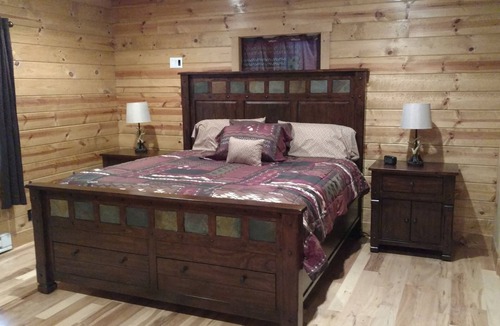 Idaho Springs Cabin | NOVEMBER DISCOUNTS1 Log Cabin Sanctuary, beautiful stream running through.