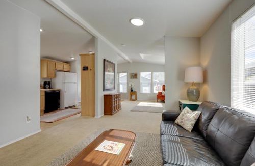Oak View House | Oak View Home - Close to Beaches & Trails!