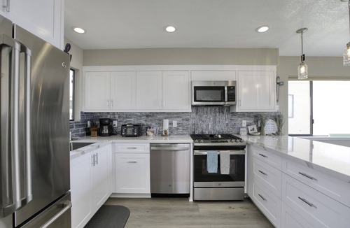 Downtown Condo | Ocean Front 3 bed 2 bath