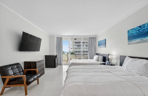 Bermuda Riviera Apartment | Ocean & Poolside Escape