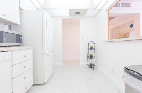 Sunny Isles Beach Apartment | Ocean Reserve by Boutique Apartments MIA