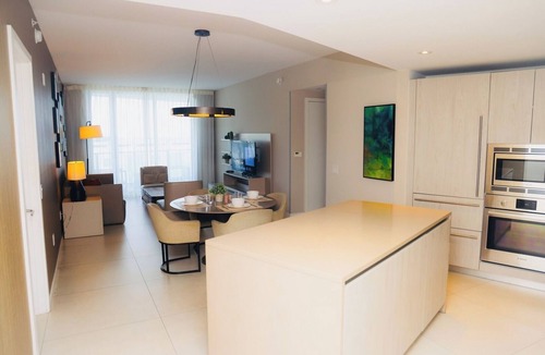Hollywood South Central Beach Hotel | Ocean View Apt on the Beach 2 Bedroom 2 Bath.