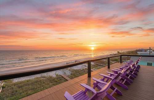 Vilano Beach House | Oceanfront 8/4 | Industrial Chic | Large Groups