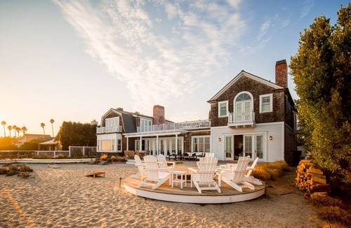 Santa Barbara House | OCEANFRONT, POOL, PRIVATE BEACH ACCESS - 5 bed 7 bath