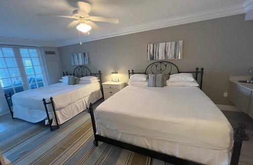Dolphin Isles Resort | OCEANFRONT Suite in a Beautiful Resort Located Right On The Sand!