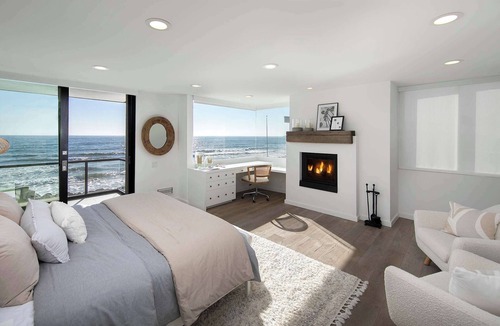 Ventura House | Oceanfront Ventura Home with Hot Tub Sleeps 6