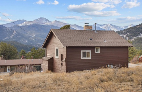 Estes Park Cabin | Odessa Gorge Cabin - 1 bedroom cabin - great views and summer pool