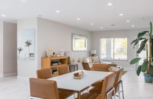 Victoria Park House | Olas Villa by Rove Travel - Home with Heated Pool
