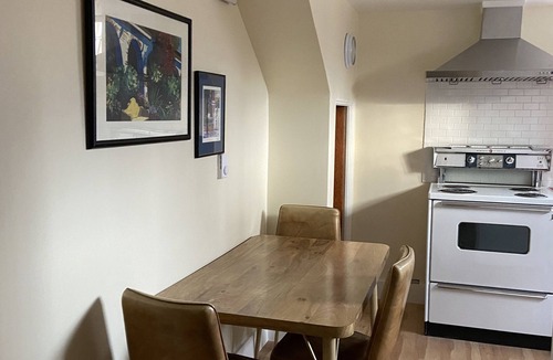 City Park Apartment | Old Town Treasure - Best location for a 30 day stay!