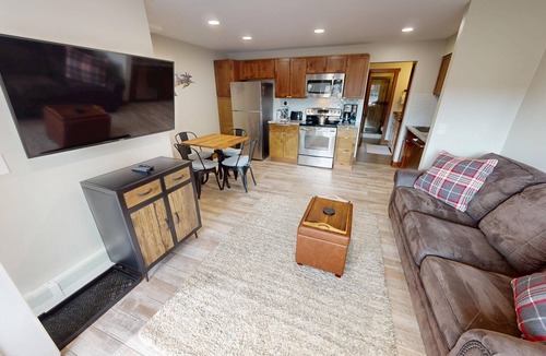 Dillon Condo | On Lake. Walk to Marina, Concerts, Parks. Extra Cute Updated Unit. Big Yard.