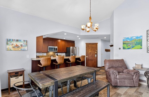 Historic District Condo | On Main St w/Ski Area Views, Heated Garage/Hot Tub