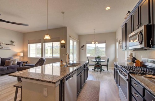 Monument House | ON THE LAKE Monument & USAFA Mountain View Home. 30 DAY MINIMUM