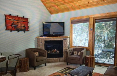 Fall River Estates Condo | On the rivers edge, the ideal spot between town and RMNP! License #6203