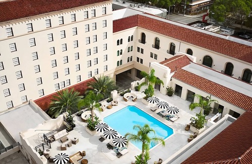 Pasadena Hotel | One Bedroom Ste One King Bed at Pasadena Hotel & Pool