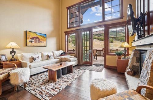 Peak 8 Apartment | One Ski Hill Place 8516, Luxury condo with resort amenities