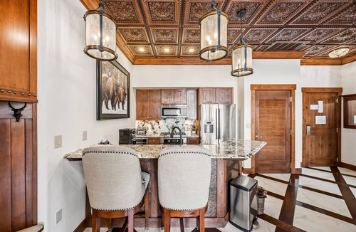 Peak 8 Apartment | One Ski Hill Place 2BR — Gondola views & bowling