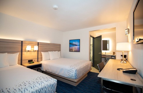 Tustin Hotel | Orange Grove Inn