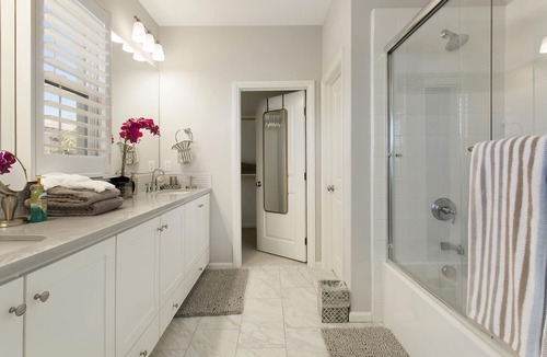 Orchard Hills House | Orchard Hills Coral on Rodeo