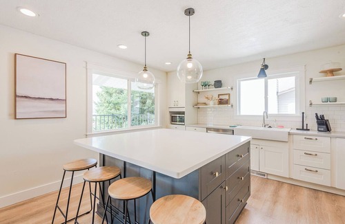 Orem North House | Orem Mountain View Upper | Hot Tub & Movie Theater