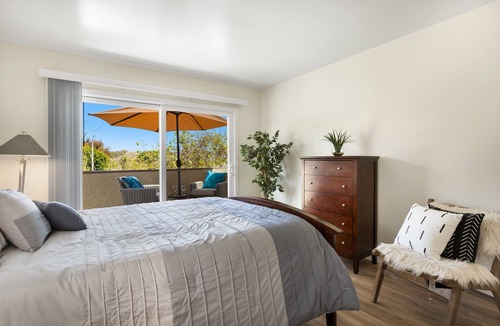 Port Hueneme Condo | Outstanding 2 bedroom Ocean front condo - Pet friendly!