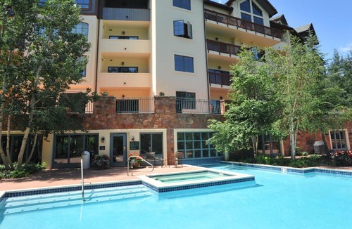 Beaver Creek Apartment | Oxford Court #305 condo
