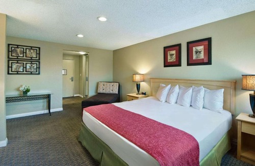 Lancaster Hotel | Oxnard Inn Lancaster