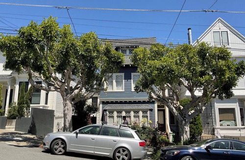 Pacific Heights House | Pacific Heights Private Safe Second Floor Sunroom Gem with bathroom