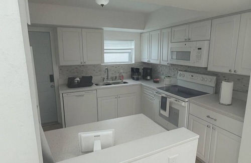 Dania Beach House | Pacifica by Fort Lauderdale Airport