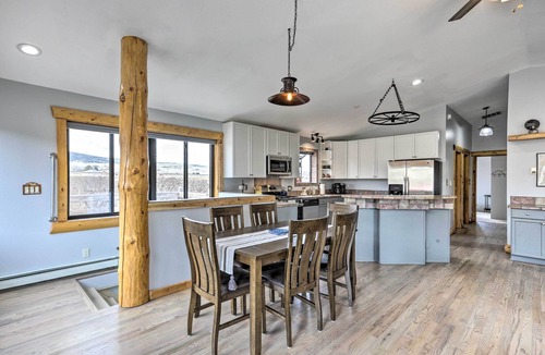 Palisade Cottage | Palisade Cottage on Orchard - Hike, Bike + More!