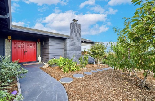 Sugarloaf House | Panoramic Bayview 4BR · Single-Level · 1Gbps WiFi