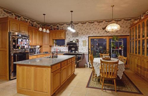 Austin Bed & Breakfast | Paradise Ranch Castle