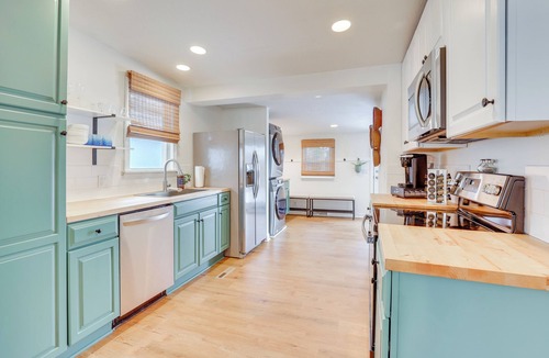 Meyers Lake Cottage | Patio & Lake Views: Family-Friendly Canton Retreat
