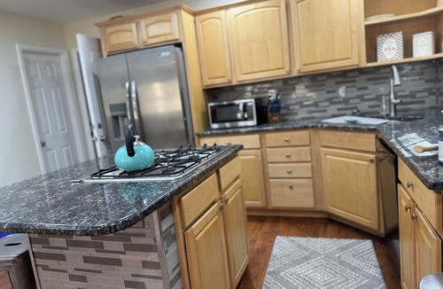 Evergreen House | Peaceful 4-bedroom house in Evergreen 1/2 Mile To Downtown
