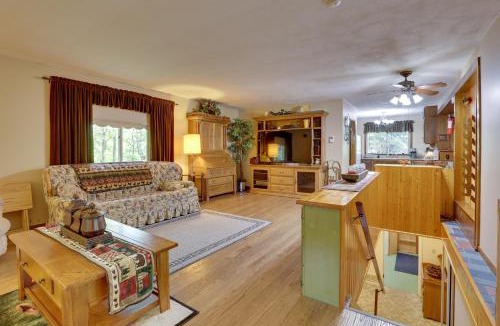 Carrollton House | Peaceful Carrollton Retreat w/Deck & Fire Pit!